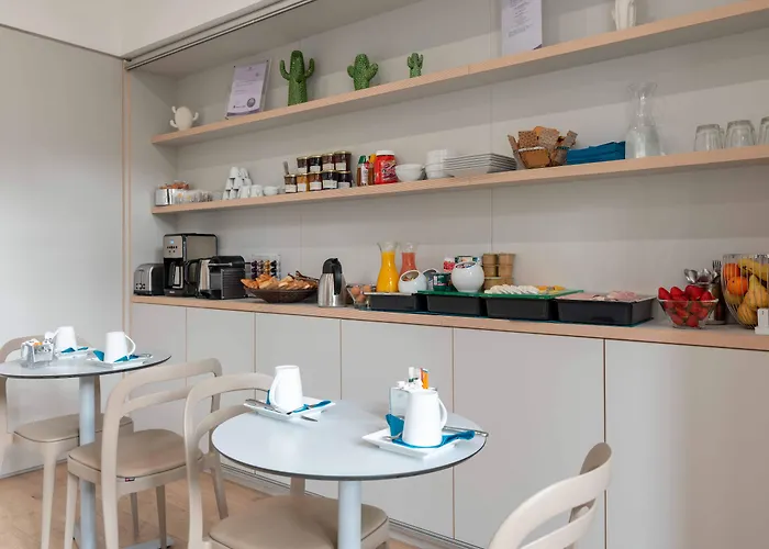 Makom Pereire Parijs